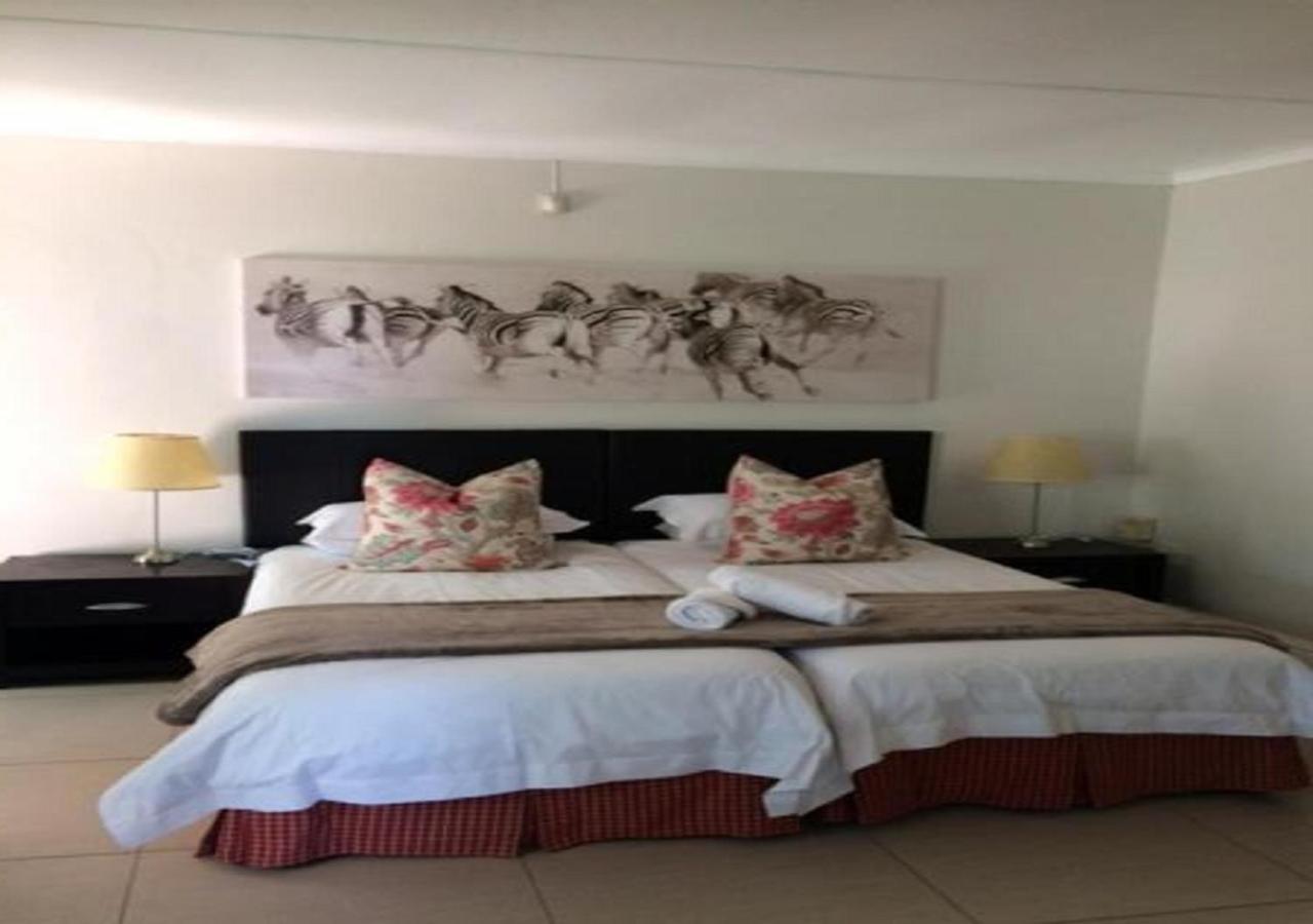 Wagon Wheel Country Lodge Beaufort West Zewnętrze zdjęcie